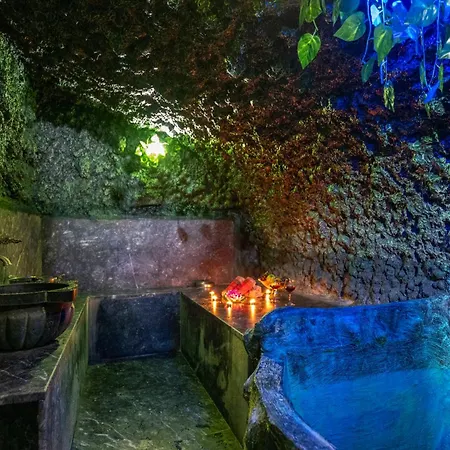 Litros & 4* Стамбул