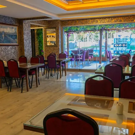 Hotel Gardan *
