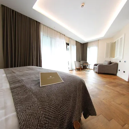 Otel Morione & Center
