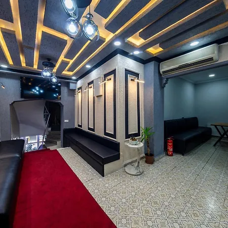 Palace Ξενοδοχείο 3*