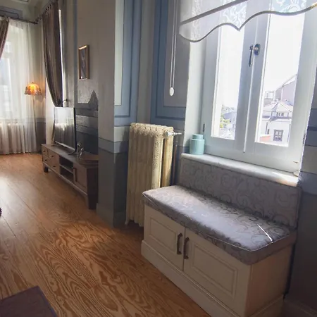 Apartment Stylish Getaway-explore The Urban Delights Istanbul