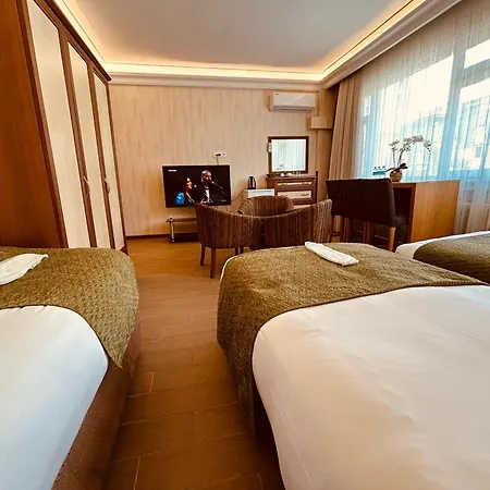 Lily * İstanbul