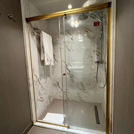 Hotel Arcade & Nisantasi 4*