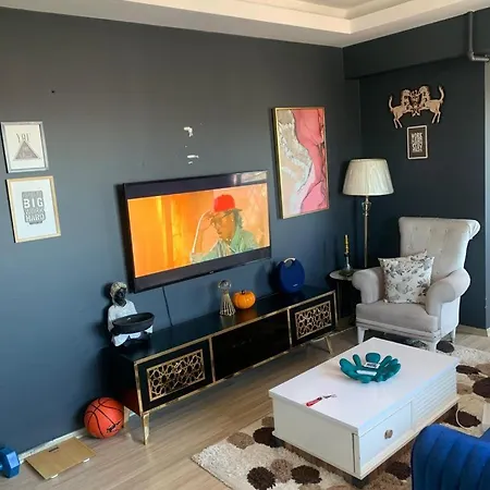 Apartment Away From Istanbul