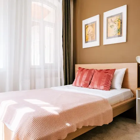 Chic Spacious Flat Near Istiklal Avenue In Beyoglu Apartment