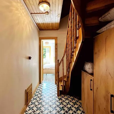 Refurbished Triplex In Taksim Casa vacanze