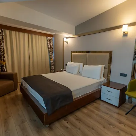 Business Hotel