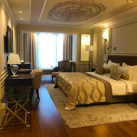 Arcade & Nisantasi Hotel 4*