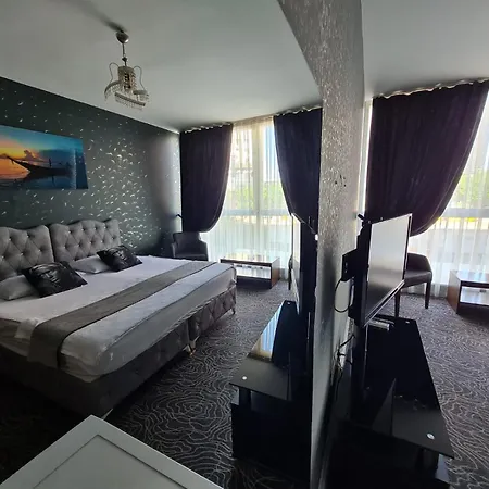 Aparthotel Inci House