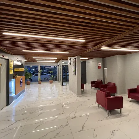 Hotel Prima 2*