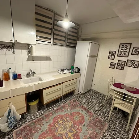 Incir Alti Ueskuedar Apart Otel *