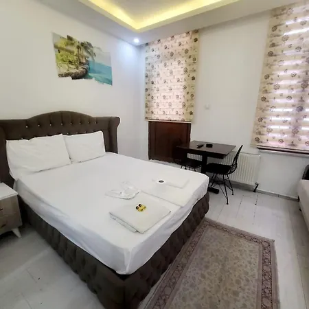 Oerge Suit Apart * Istanbul