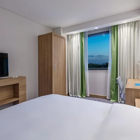 Hampton By Hilton Zeytinburnu Стамбул