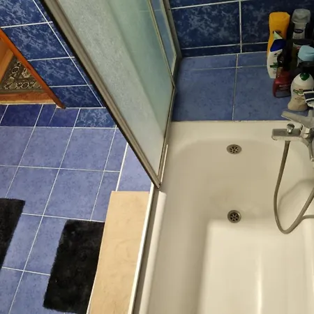 Frühstückspension Single Room, одноместная комната в доме, D'une Personne, Individual Istanbul