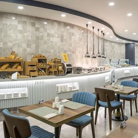 Hampton By Hilton Airport, Arnavutkoy 4*