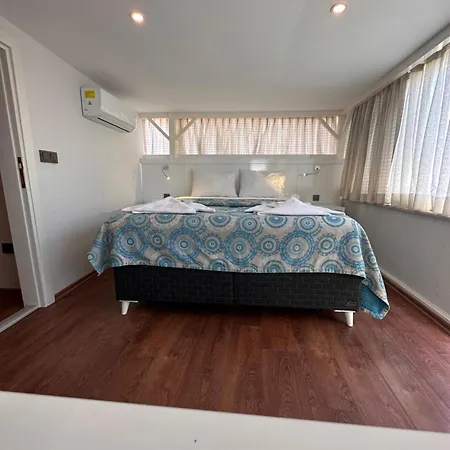 Szálloda Antique 4*