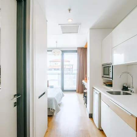 Apartment Cozy Studio Flat W Balcony 10 Min To Marmara Forum