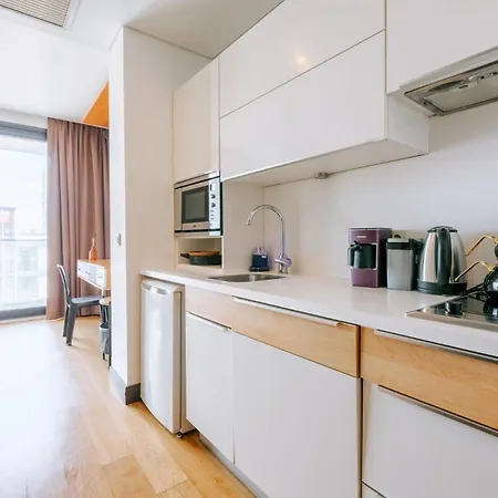 Cozy Studio Flat W Balcony 10 Min To Marmara Forum *