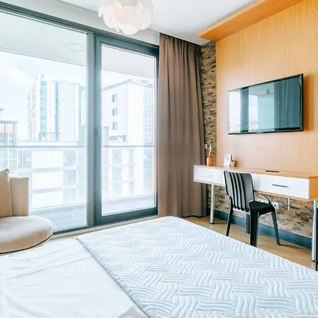 Cozy Studio Flat W Balcony 10 Min To Marmara Forum Istanbul