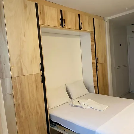 Hub Flats 4*