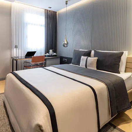 Hotel Zurich 3*
