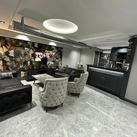 Rose Apartment *
