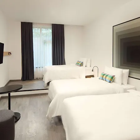 Hotel Ibis Airport