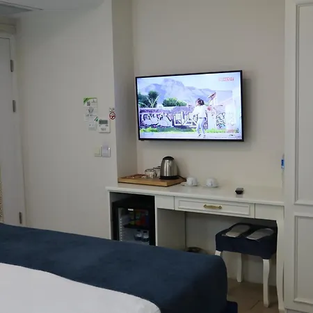 Galata Hotel 3*