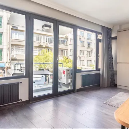 Daire Great Location In Besiktas/akaretler