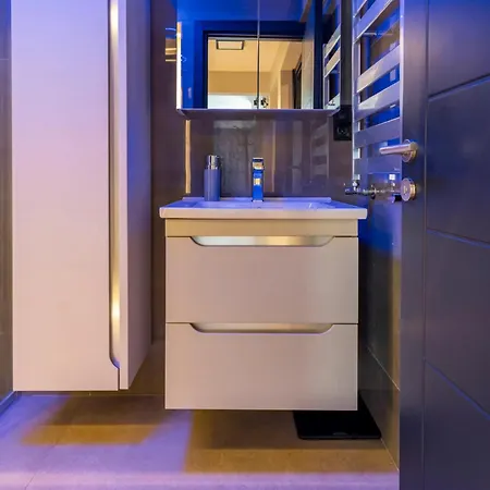 Daire Great Location In Besiktas/akaretler İstanbul