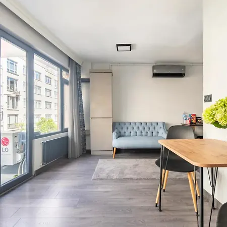Great Location In Besiktas/akaretler * İstanbul
