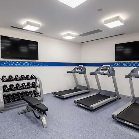 Отель Hampton By Hilton Zeytinburnu Стамбул