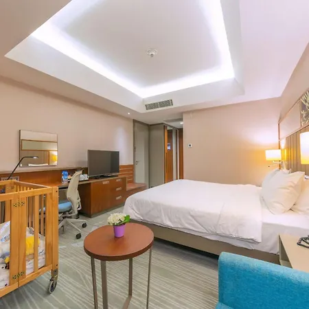 Hilton Garden Atatuerk Airport 4*