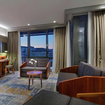 Hotel Doubletree By Hilton - Piyalepasa 5*