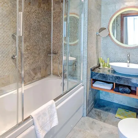 Hotel Doubletree By Hilton - Piyalepasa 5*