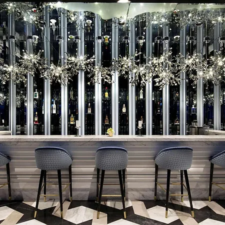 Doubletree By Hilton - Piyalepasa 5* Istambul