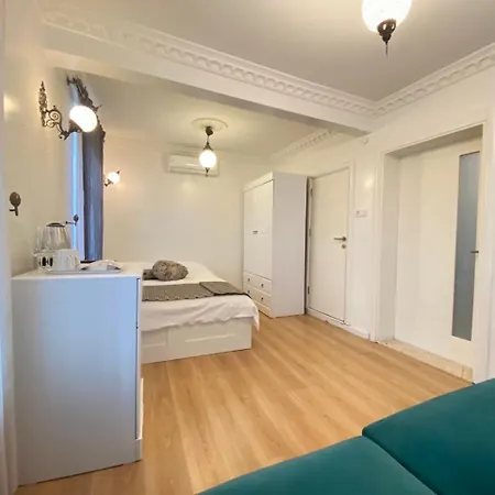 Apartment Shima House *