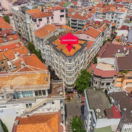 Cozy In The Heart Of Cihangir
