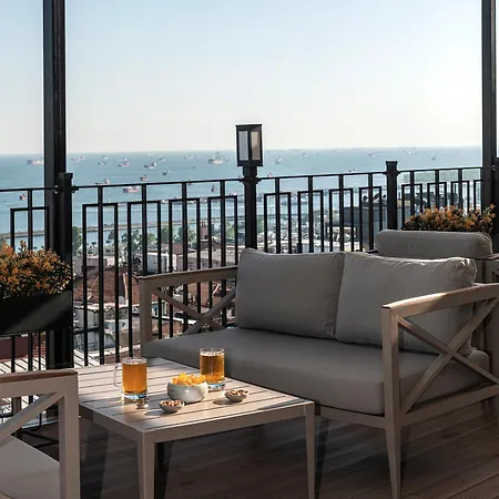 Aprilis - Special Category 4* Istanbul