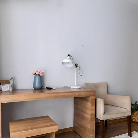 Flat W Backyard 10 Min To Taksim And Citys Mall Apartment Istanbul