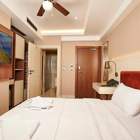 Hotel Saratoga Sultanahmet 4*