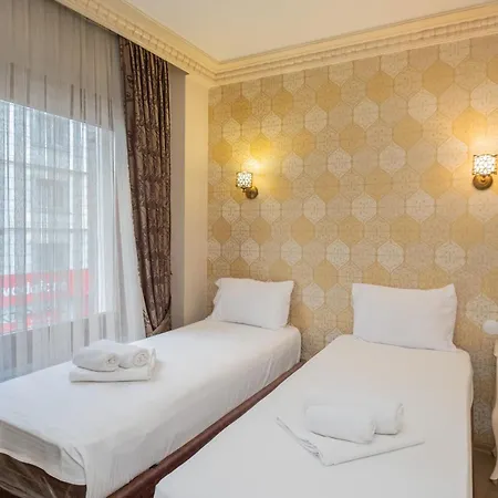 Felicity Hotel
