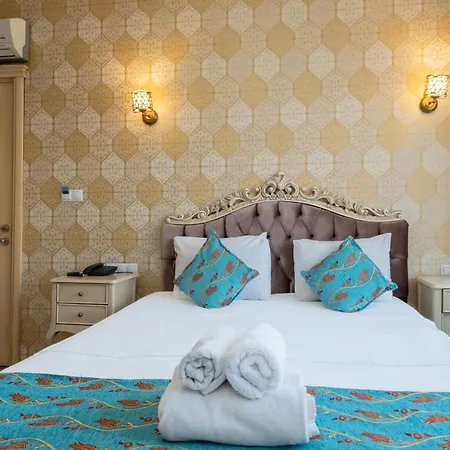 Felicity Hotel 3*