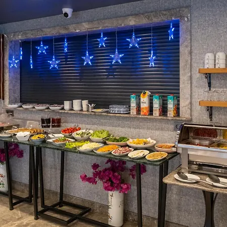 La Wisteria Boutique 4*