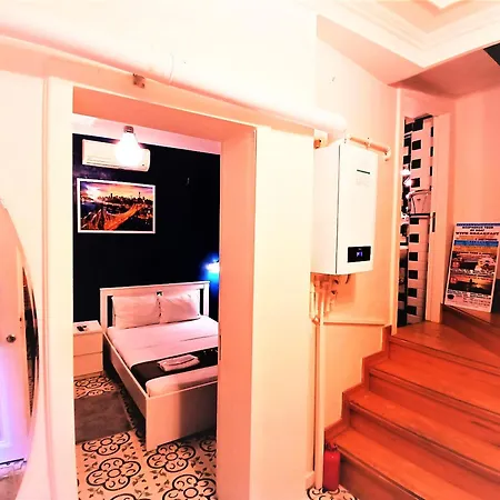 Dreamers V&v Cihangir Istanbul