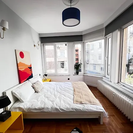 Renovated 5br With Sea View Apartment