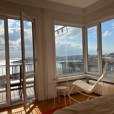 Renovated 5br With Sea View Apartment Istanbul
