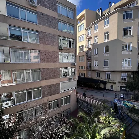 Apartment Renovated 5br With Sea View Istanbul