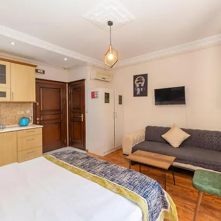 Taksim Full House Aparthotel