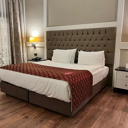 Hotel Ramada By Wyndham Merter